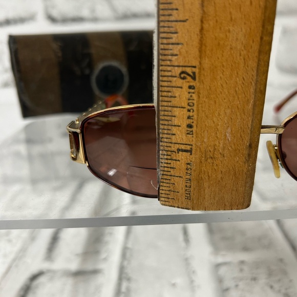 Vintage Fendi Sunglasses Made in Italy 130 Gold Black 90S - Picture 9 of 10